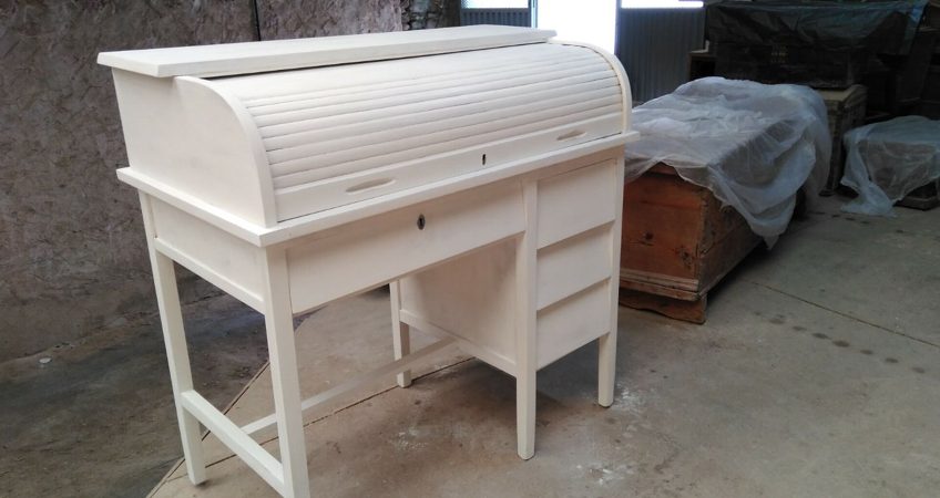 Restauración mueble escritorio mobila vieja