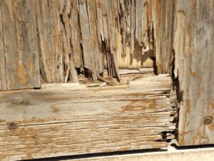 Restauración de portón histórico en Nules | Carpintería a medida