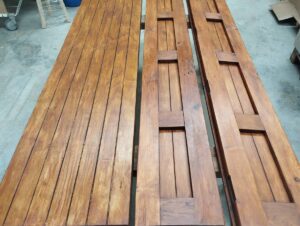 Restauración de portón histórico en Nules | Carpintería a medida